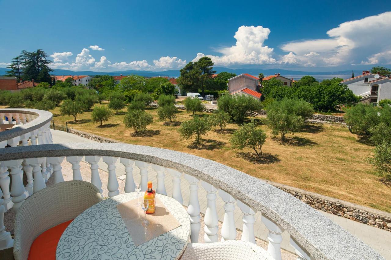 Vila Panorama By El-Pi Tours Малинска Екстериор снимка